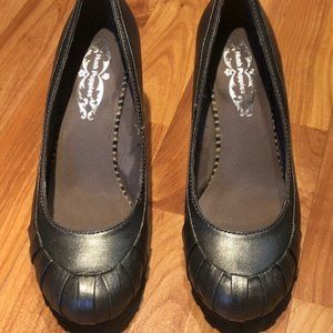 Hush Puppies Rosemore Silver Heels Size 8